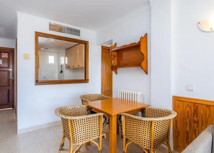 Apto Con Terraza 1 דירה פגוארה